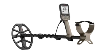 Minelab X-Terra Elite metal detector in Lahore